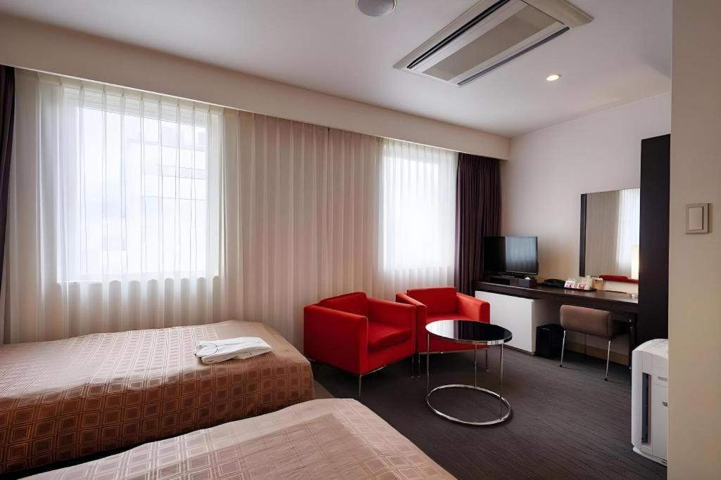 Hotel Yuquesta Asahibashi Naha Buitenkant foto
